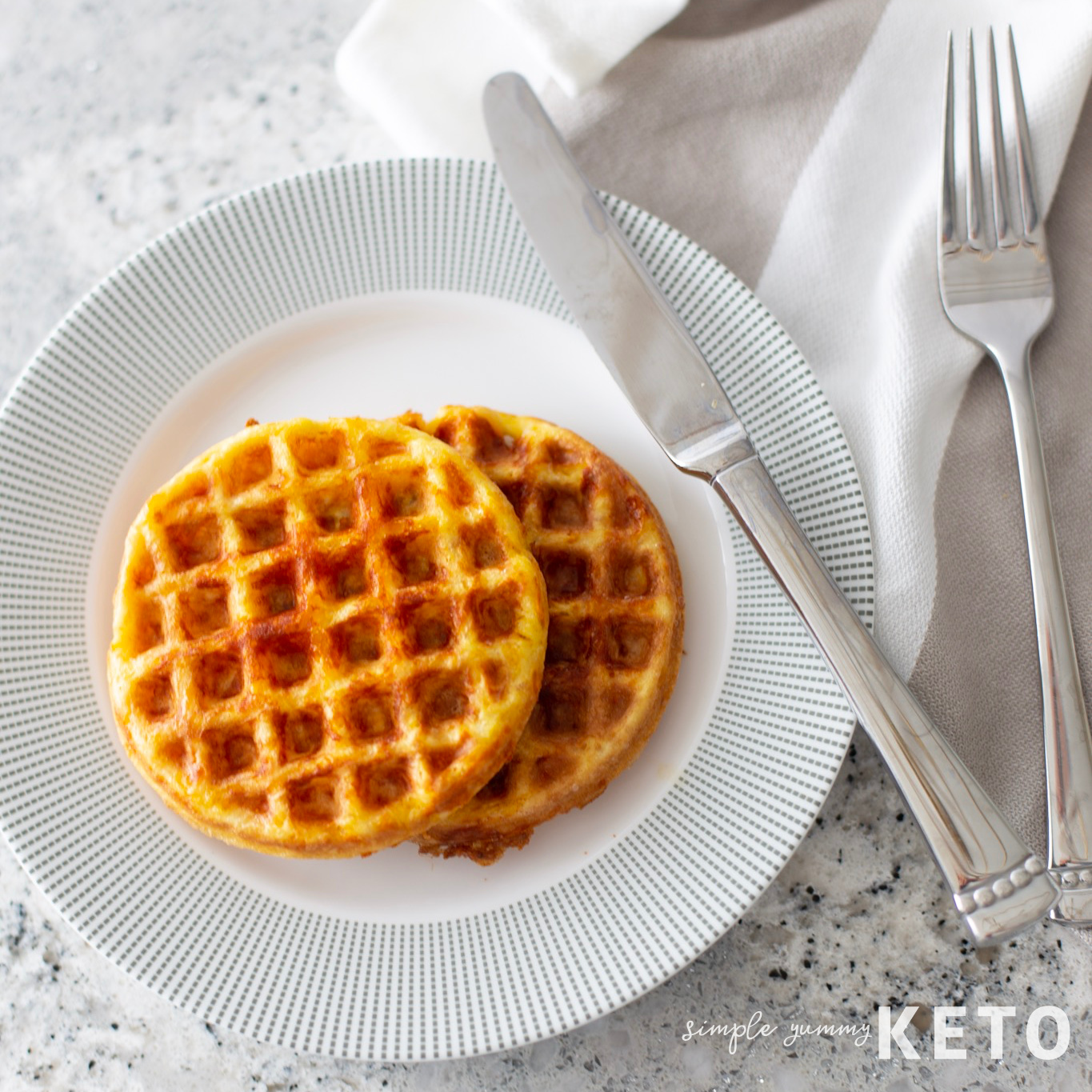 easy chaffle recipe that is low carb and keto friendly