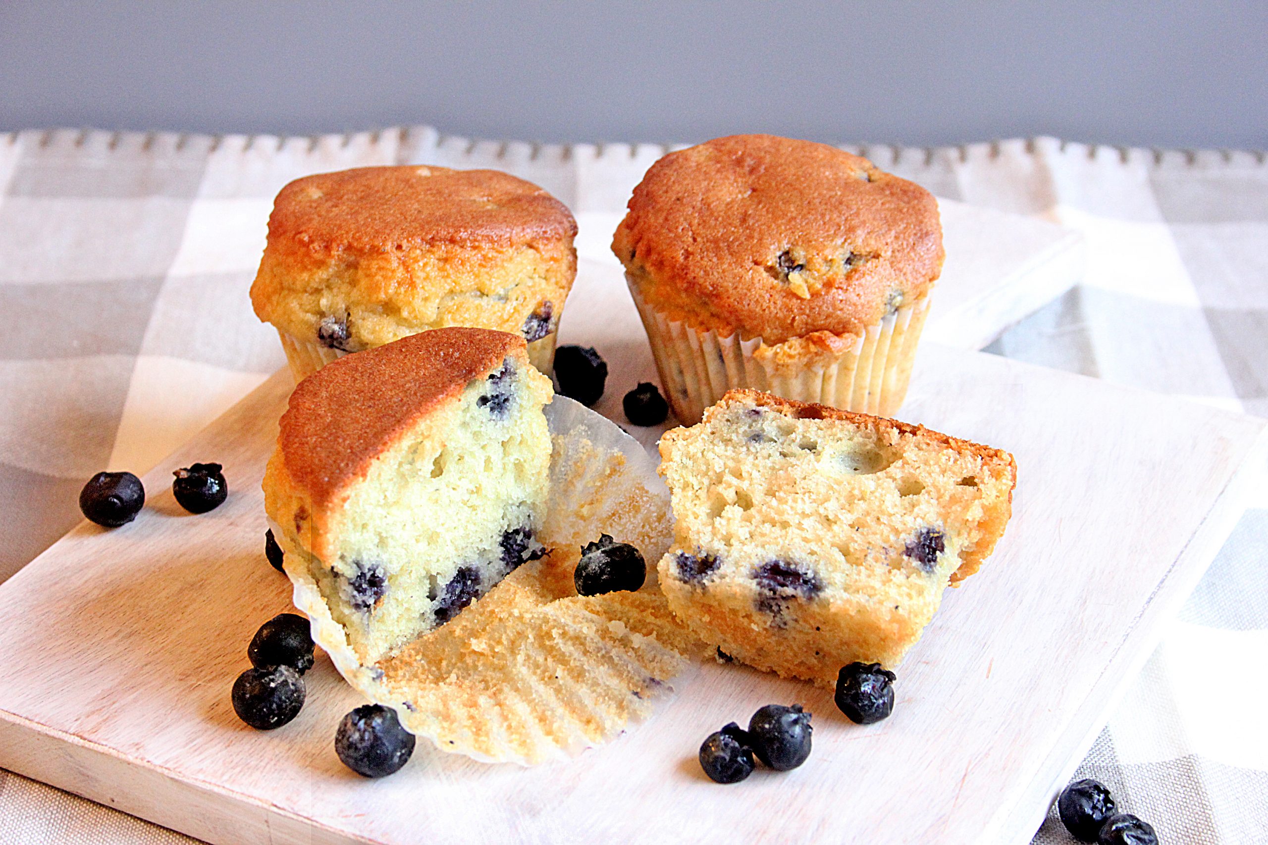keto / low carb blueberry muffins